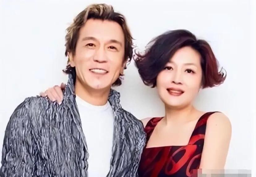 天妒英才，央视一哥李咏个人资料