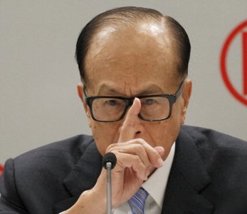 ​又被李嘉诚说中了！中国手握两套房以上的家庭，未来只有3种结局