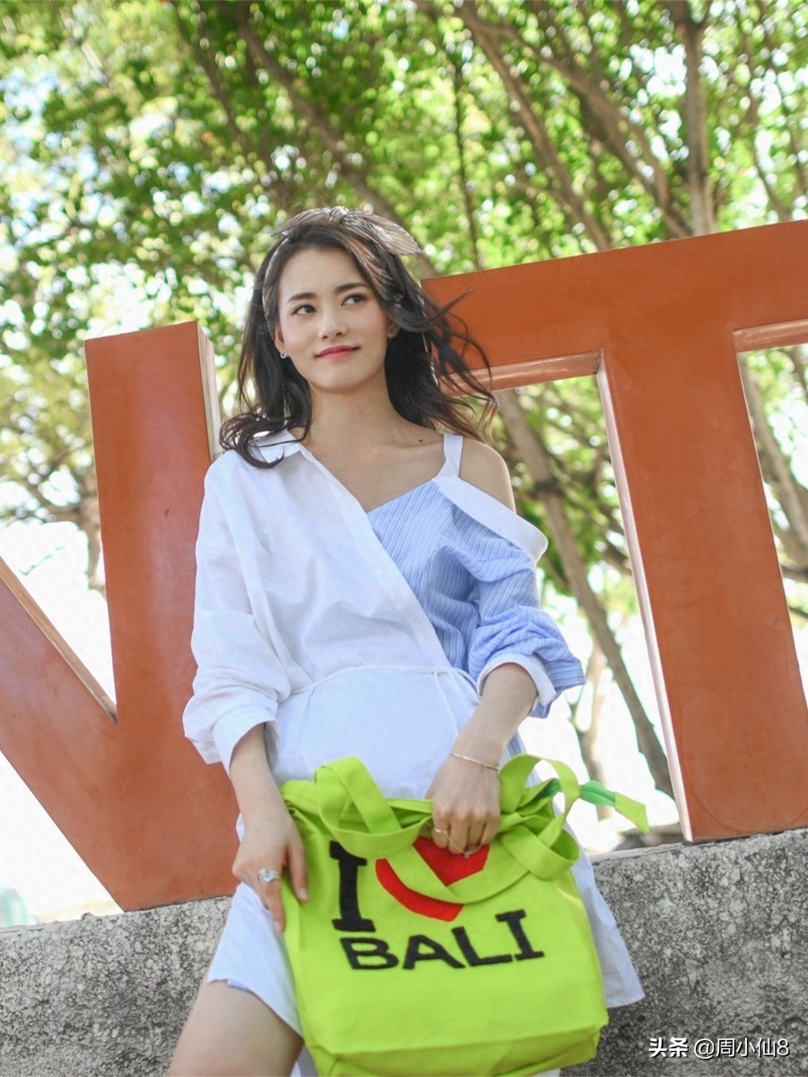 柴碧云，娱乐圈影视女演员，是具有潜力的女明星