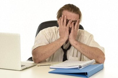 ​40岁失业转行指南：这5个行业正在抢着要中年人