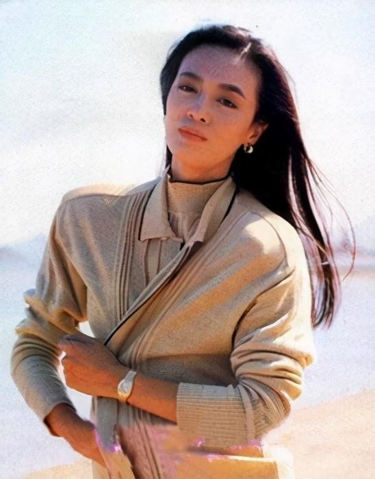 郑裕玲全部电影片段（有名的拼命三娘郑裕玲）(12)