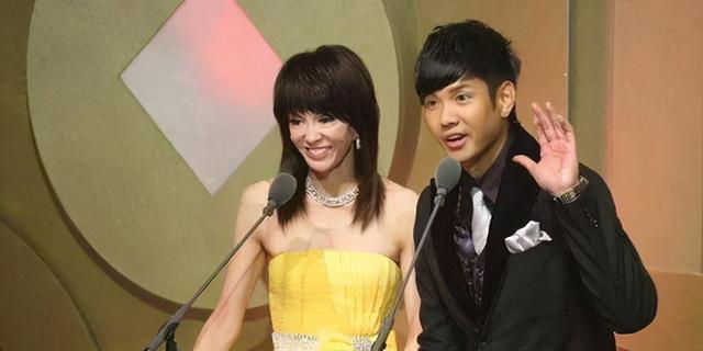 郑裕玲全部电影片段（有名的拼命三娘郑裕玲）(3)