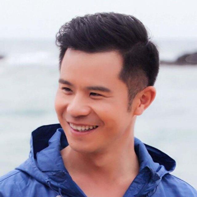 《上海堡垒》豆瓣3.2分，这15条神评论让人笑出腹肌