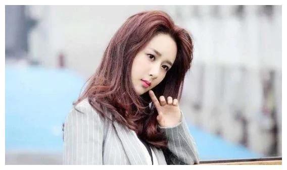 《还珠格格》再次翻拍，得知小燕子的饰演者是谁后，粉丝：追定了