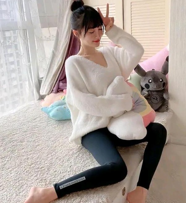 李小璐pgone皮卡丘（pgone发文打谁脸）