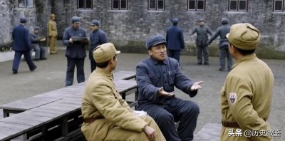 ​功德林监狱趣事：杜聿明学踩缝纫机，沈醉学习剪头发，司令铺棉花