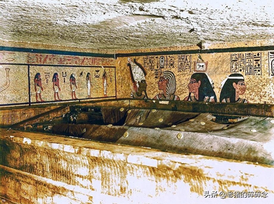 埃及金字塔内部的彩色老照片曝光,法老的宝贝遍地,图5是木乃伊