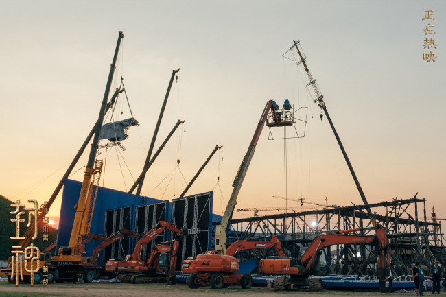 《封神第一部》特辑摄影团队齐心协力直面拍摄挑战