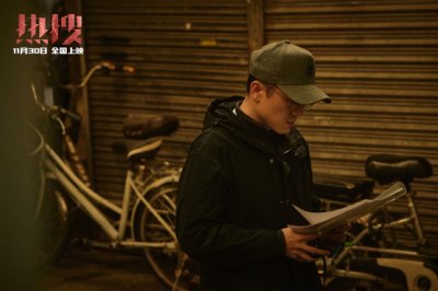 ​《热搜》周冬雨宋洋袁弘演绎舆论场背后“众生相”