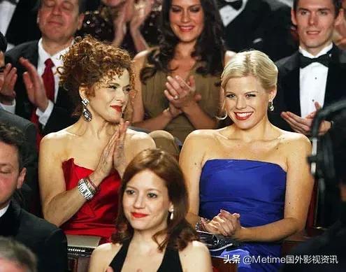 19年这三部好看到爆的美剧（今天给大家安利一部来头非常大的美剧名声大噪）(10)