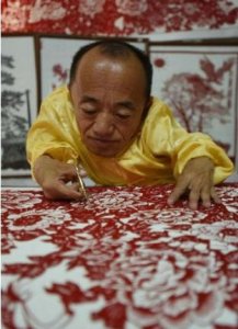 ​“瓷娃娃”张永红：身高70厘米，却娶妻生女，还有人给他拍纪录片