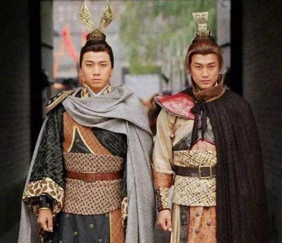 林峰杨怡布衣神相（15年前的这部剧才叫高颜值）(19)