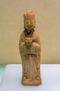 ​南宋权臣韩侂胄于朝觐途中遭秘密处决