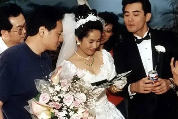 守护boss剧情（守护boss女秘书管教男上司）