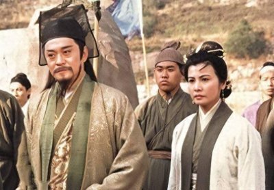 ​笑傲：华山派气宗剑宗冲突根源与利益分配