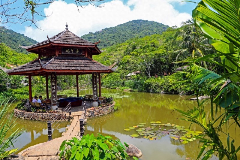 亚龙湾热带天堂森林公园,滨海山地生态观光兼生态度假型森林公园