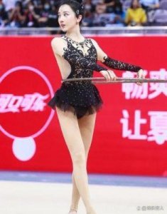 ​因身材丰满无缘国家队？被三流导演相中的陈小纭，如今美艳动人