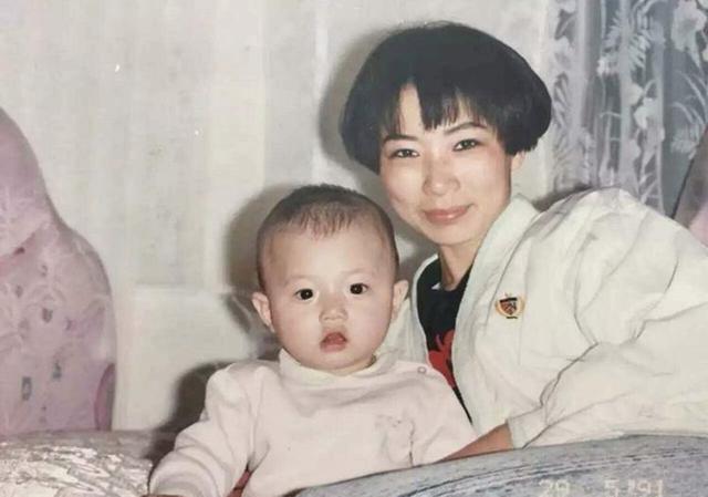 霍尊事件对他本人的影响有多大（走到今天的结局该怪谁呢）(9)