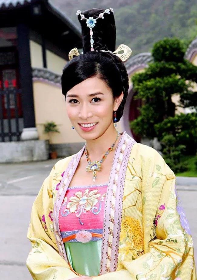 佘诗曼拍过的电视剧(佘诗曼曾拍戏16个小时)