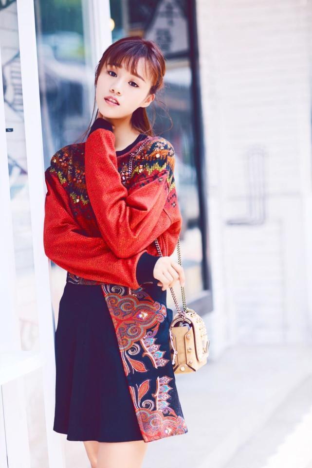 《三生三世》里小巴蛇,竟是隐藏的大美女!连主人杨幂颜值被碾压