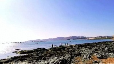 ​大连金石滩之观海篇，蓝宝石样的海水，金色的沙滩，好美