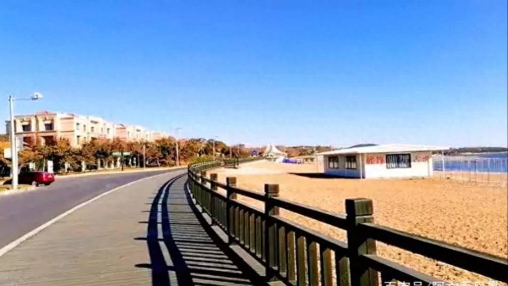 大连金石滩之观海篇,蓝宝石样的海水,金色的沙滩,好美