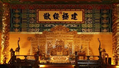 ​堂而皇之的意思解释 堂而皇之意思是什么