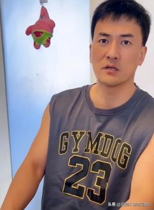 ​与何洁离婚7年后，赫子铭告别单身，现任妻子温柔声音甜美