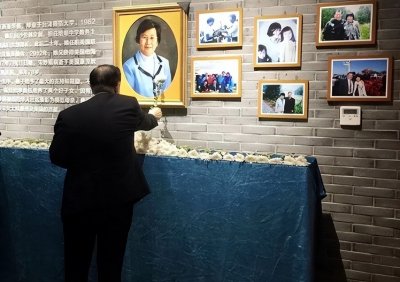 ​妻子去世16个月后，81岁“华人神探”李昌钰再婚，娶了扬州新太太