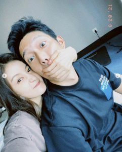 ​网友发现王子文删除吴永恩合照 两人去年10月曾机场同框