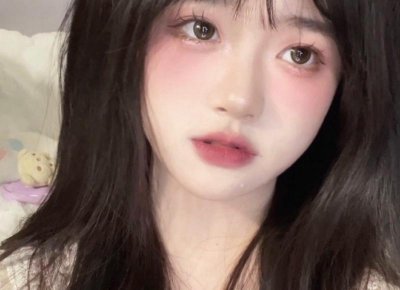 ​除了帅哥，女生会对什么样的男人一见钟情