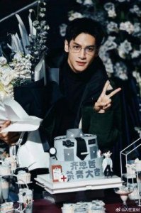 ​《剥茧》法医刑侦悬疑剧杀青 特辑引发观众热议与期待