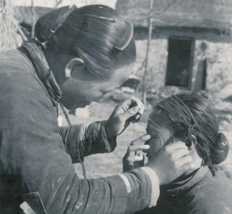 ​即将失传的古老美容术-绞脸