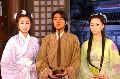 ​《乌龙闯情关》21年后演员现状：主演退圈开直播，配角逆袭成大咖