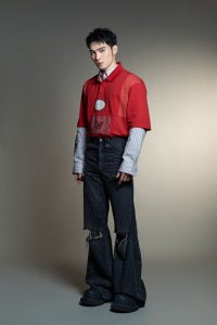 ​黄伟晋坐火车衰遭网暴「腿太开」　真实心声告白粉丝：有你们的保护更坚强