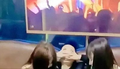​狂欢之夜！惊人KTV聚会包间内不雅照曝光