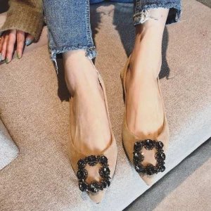 ​凭直觉选一双平底鞋，测别人眼里你有多傻