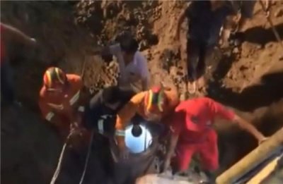 ​平安！江苏沛县一两岁男童掉入10米深井 多部门协同成功救出