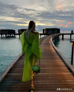 ​德国网红小姐姐Leonie Hanne，身材火辣，美腿修长，性感撩人！