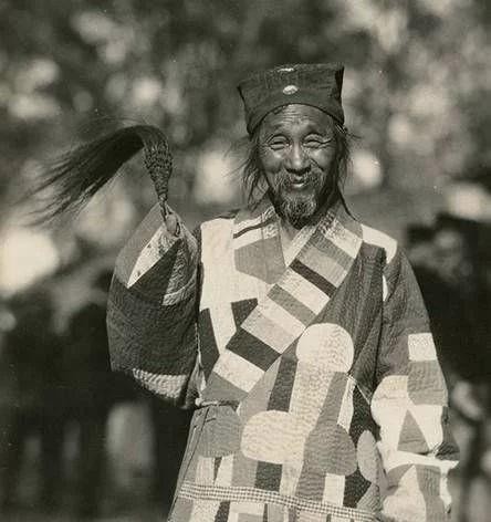 仙风道骨没错了，一组百年前隐居深山的道士老照片