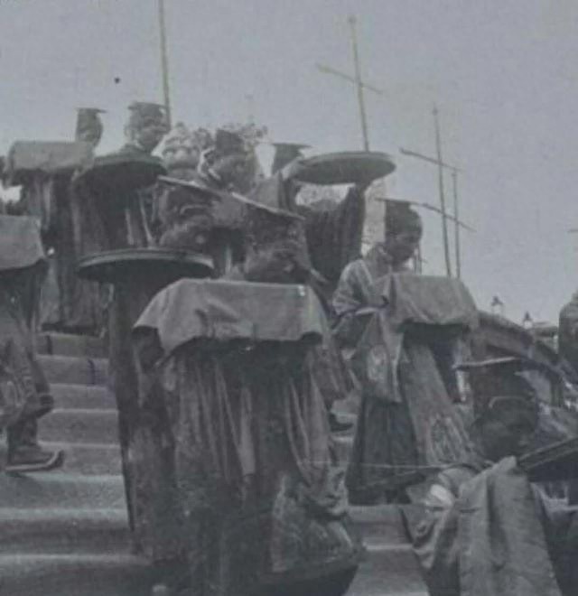 仙风道骨没错了，一组百年前隐居深山的道士老照片