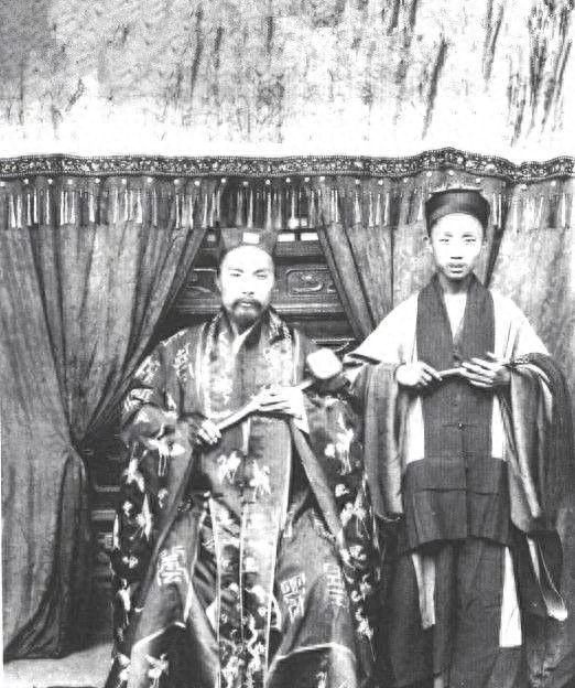 仙风道骨没错了，一组百年前隐居深山的道士老照片