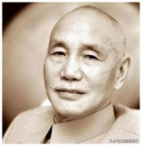 ​蒋介石晚年：遇车祸险丧命，肛肠出血尿血，死因或与宋美龄有关