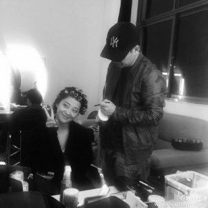 ​梅婷晒包租婆工作照庆生 深扒梅婷现任老公曾剑年龄背景