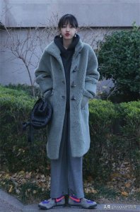 ​离婚3年后，白百何“重返20岁”，看到跨年晚会旧照：堪比整容