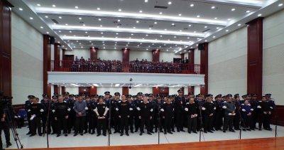 ​新泰张宸母子涉黑案审了6天！母子均曾是“劳模”长期把持基层政权