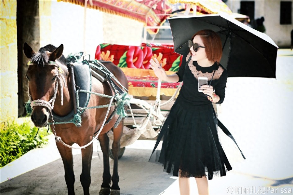 帕丽扎提Parissa美女生活照片