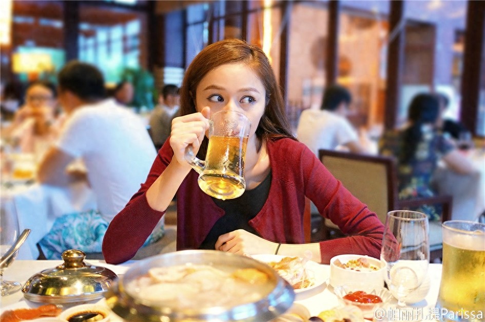 帕丽扎提Parissa美女生活照片