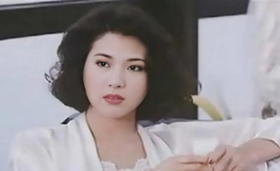 ​香港美女演员邱月清