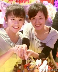 ​赵丽颖纯真旧照，出身寒微不是耻辱，后天努力一鸣惊人